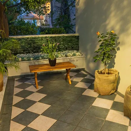 Panagouli Garden House 公寓